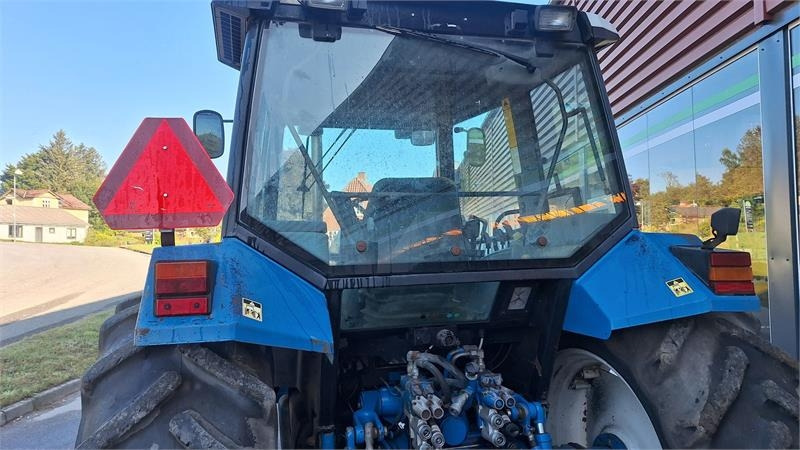 Ford 8240  - 拖拉机:图3 Ford 8240  - 拖拉机:图3