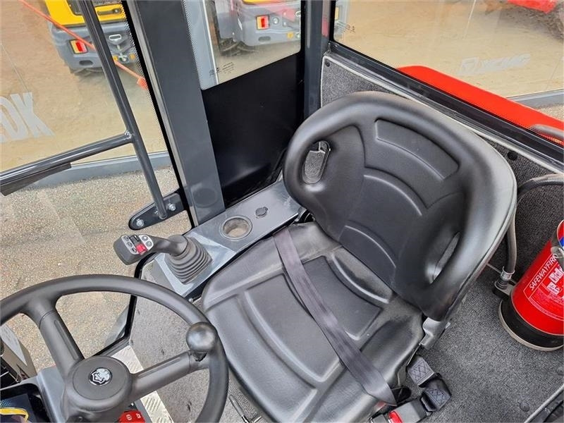 紧凑型装载机 Heracles H220：图10