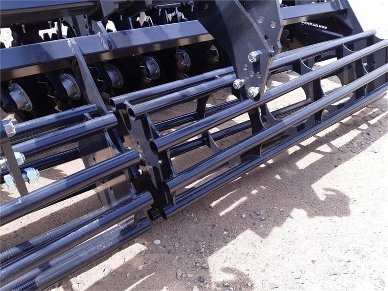 Inter-Tech Diskharve 4 meter J-Maskiner 4 meter med hydraulis - 圆盘耙:图2 Inter-Tech Diskharve 4 meter J-Maskiner 4 meter med hydraulis - 圆盘耙:图2