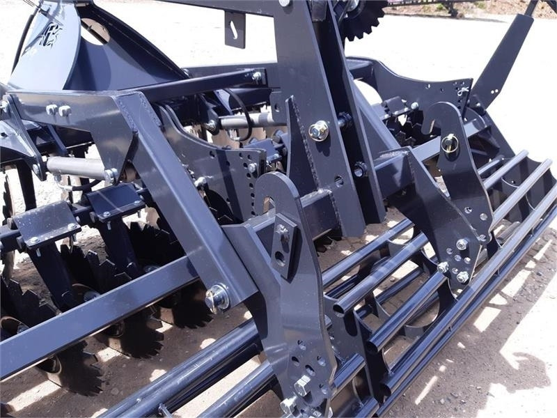 Inter-Tech Diskharve 4 meter J-Maskiner 4 meter med hydraulis - 圆盘耙:图3 Inter-Tech Diskharve 4 meter J-Maskiner 4 meter med hydraulis - 圆盘耙:图3