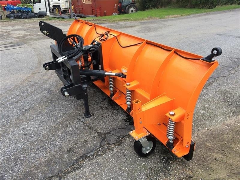 J-Maskiner IT-3000 skråplov med fjederbelastet skær - 推雪板 适用于 农业机械:图1 J-Maskiner IT-3000 skråplov med fjederbelastet skær - 推雪板 适用于 农业机械:图1