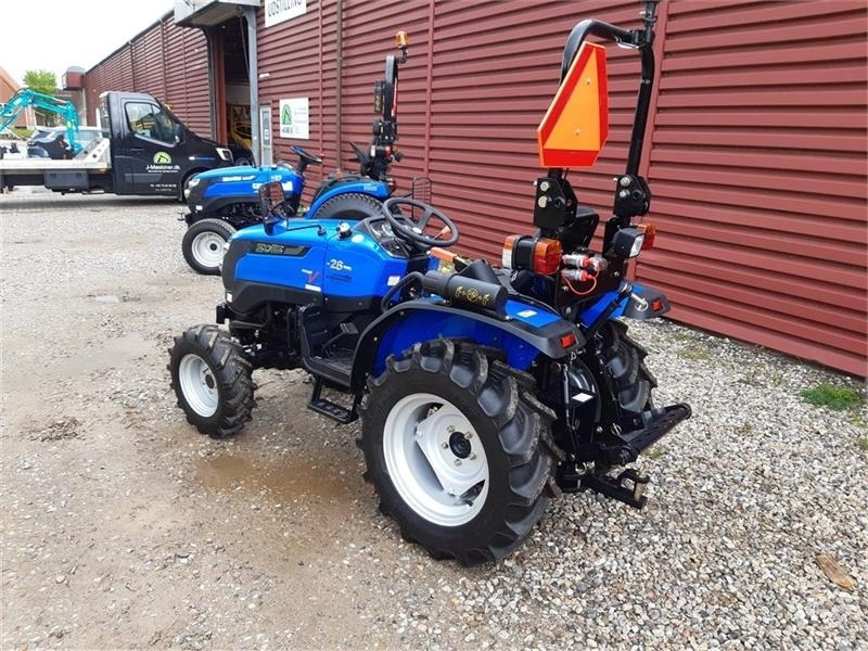 Solis 26 servostyring og brede traktor dæk - 市政牵引车:图2 Solis 26 servostyring og brede traktor dæk - 市政牵引车:图2