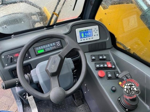 - - - XCMG XC6-2506E - 伸缩臂叉装车:图4 - - - XCMG XC6-2506E - 伸缩臂叉装车:图4