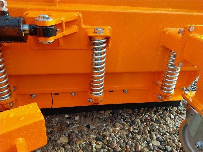 推雪板 适用于 农业机械 - - - fk machinery 330:图9 推雪板 适用于 农业机械 - - - fk machinery 330:图9