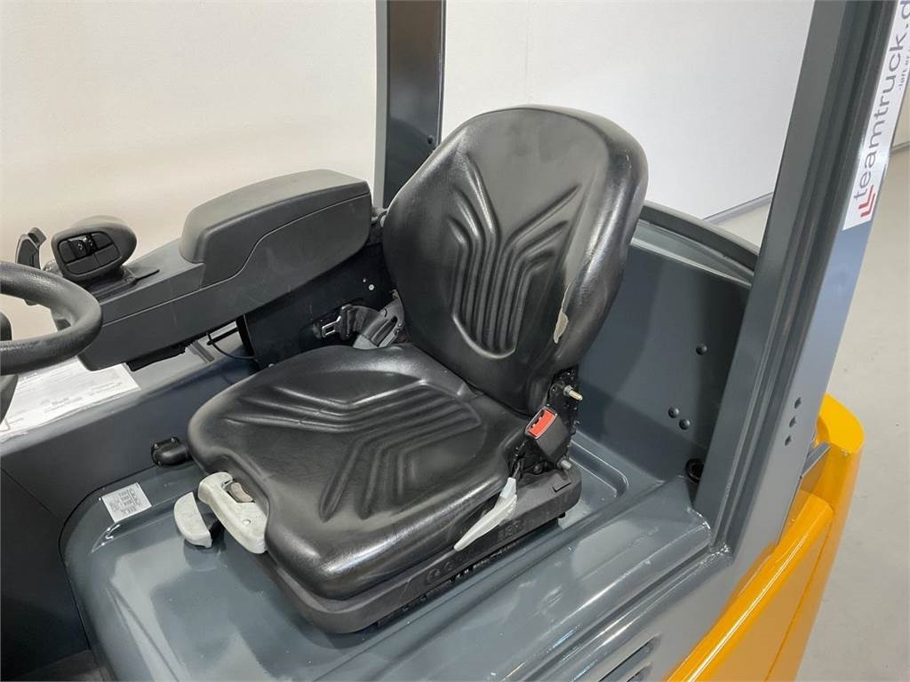 Jungheinrich EFG 216 - 电动叉车:图5 Jungheinrich EFG 216 - 电动叉车:图5