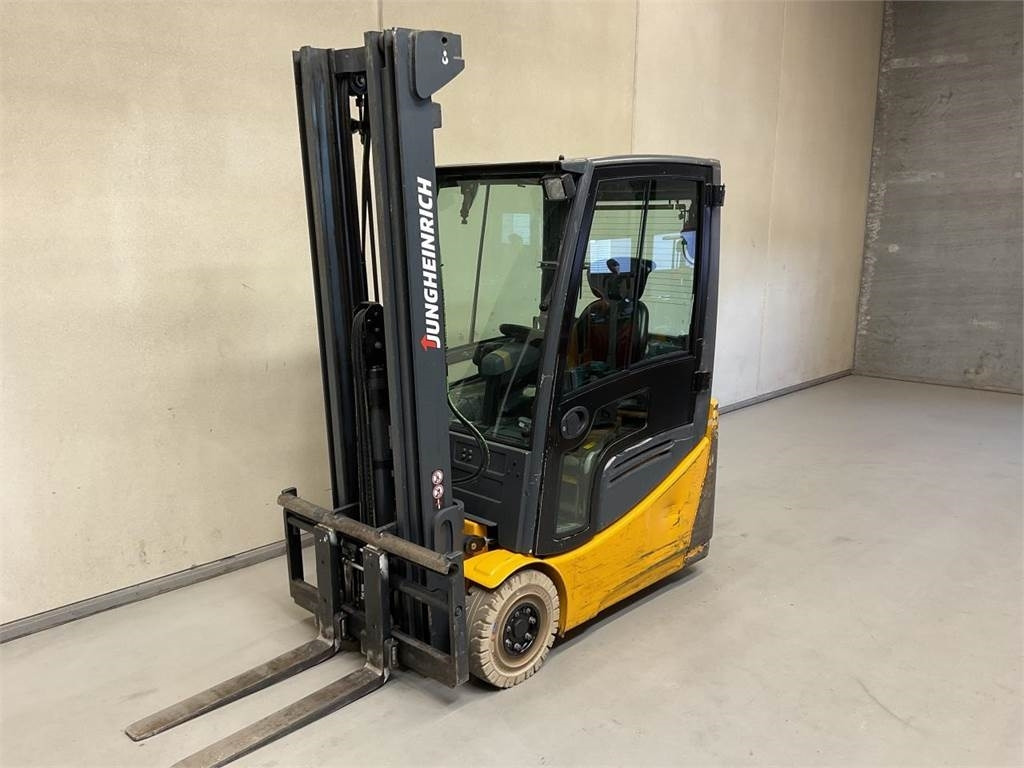 Jungheinrich EFG 216 - 电动叉车:图4 Jungheinrich EFG 216 - 电动叉车:图4