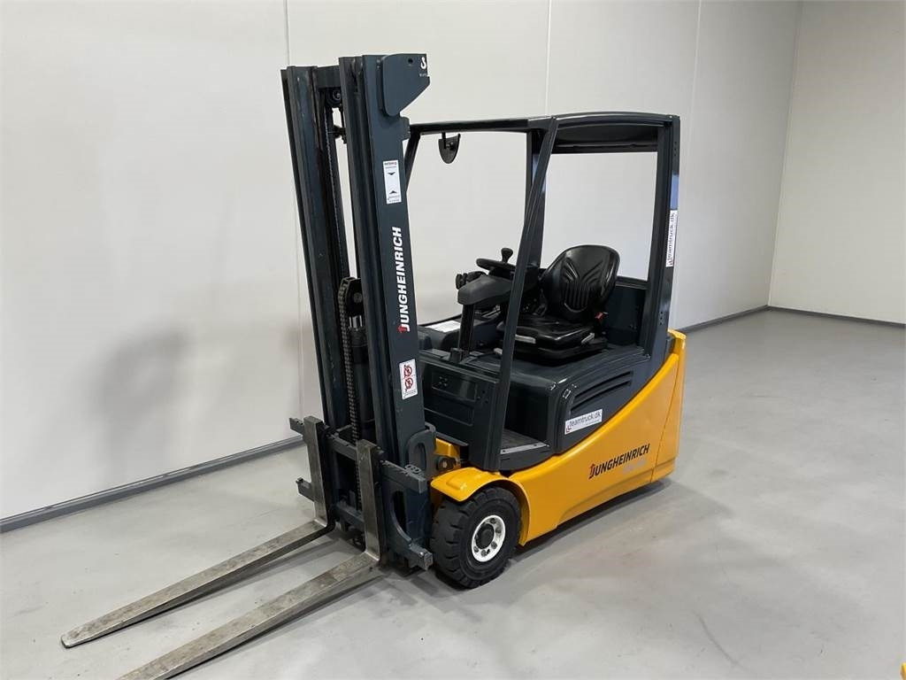 Jungheinrich EFG 216 - 电动叉车:图4 Jungheinrich EFG 216 - 电动叉车:图4