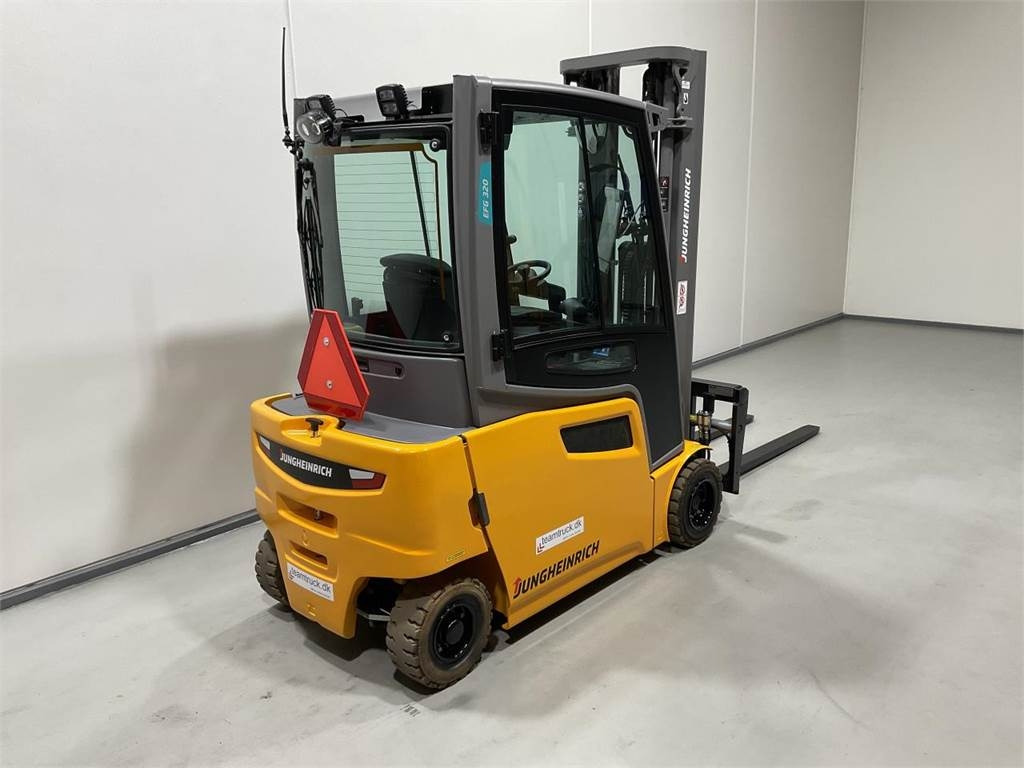 Jungheinrich EFG 320 - 电动叉车:图2 Jungheinrich EFG 320 - 电动叉车:图2