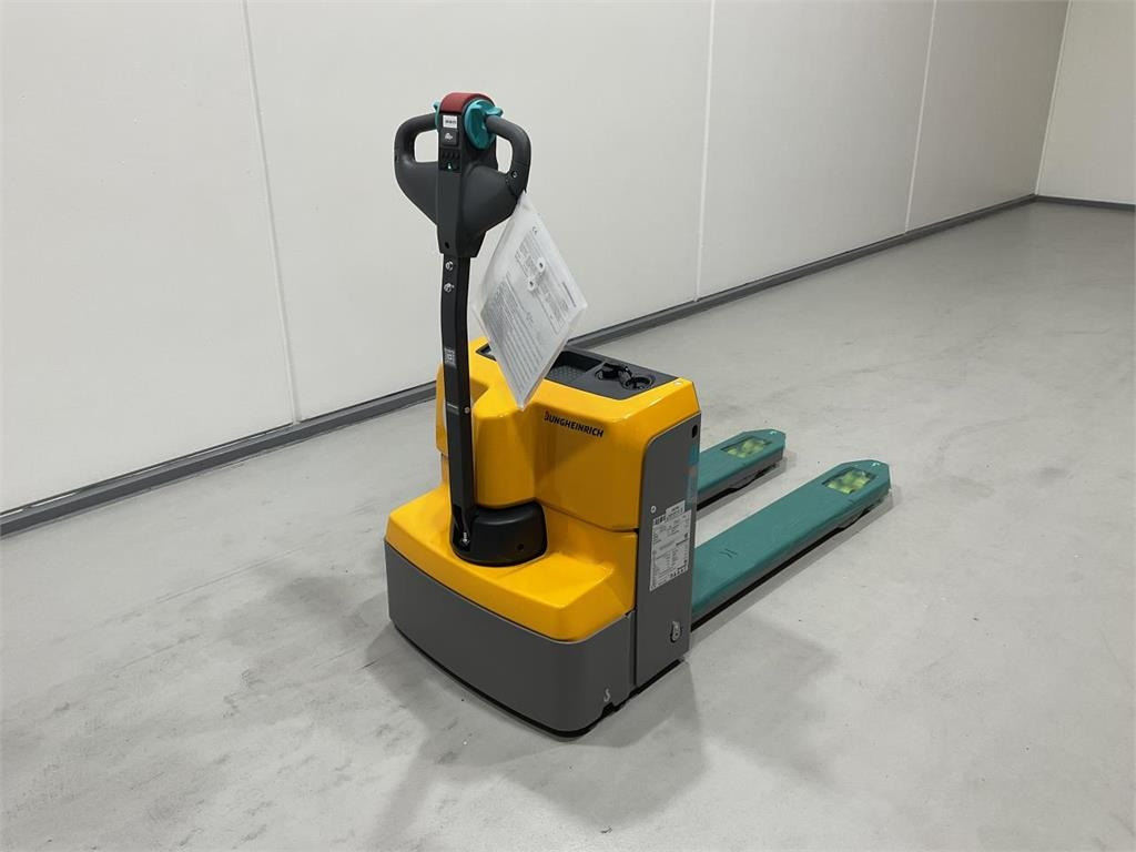 Jungheinrich EJE M13 - 码垛车:图2 Jungheinrich EJE M13 - 码垛车:图2