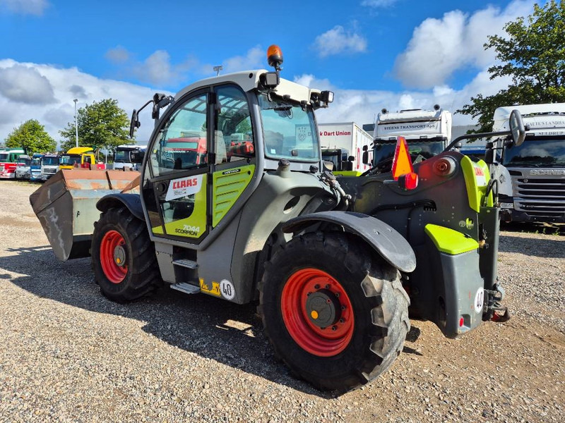 Claas Scorpion 7044 - 农业机械:图4 Claas Scorpion 7044 - 农业机械:图4