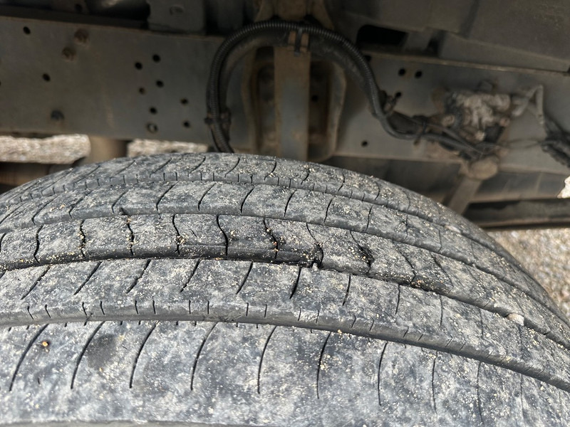 Mercedes-Benz Atego 1228 4x2 - 栏板式/ 平板卡车:图3 Mercedes-Benz Atego 1228 4x2 - 栏板式/ 平板卡车:图3