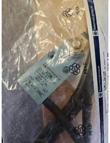 Télémécanique XCM-B515 - 剪式升降机:图2 Télémécanique XCM-B515 - 剪式升降机:图2