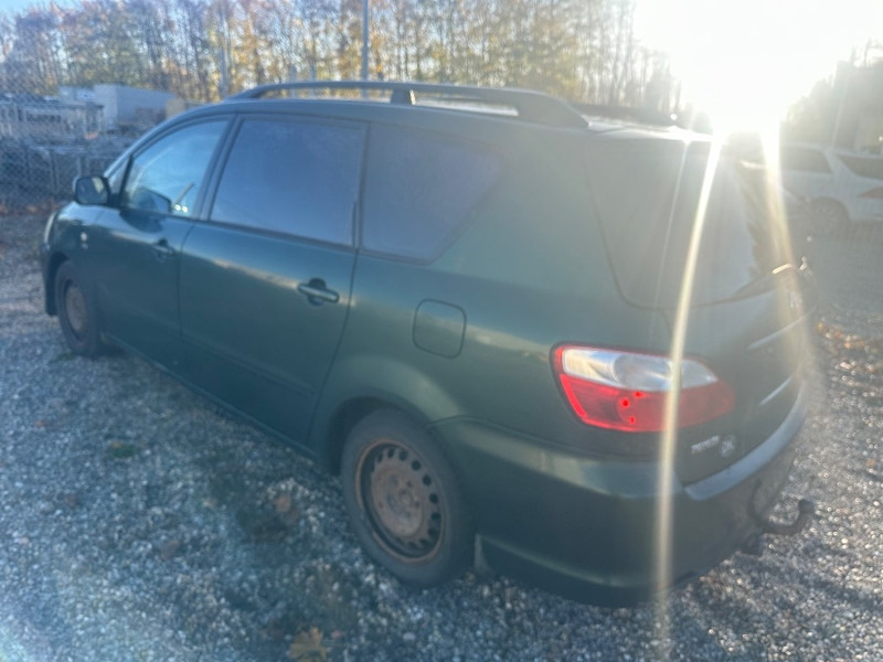 Toyota Avensis Verso 2.0D Sportsvan - 厢式货车:图5 Toyota Avensis Verso 2.0D Sportsvan - 厢式货车:图5