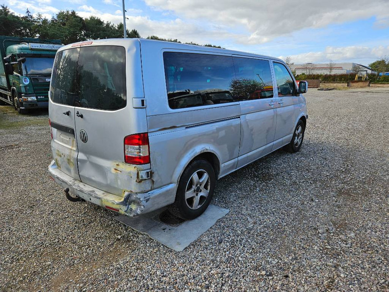 Volkswagen Caravelle 2,5 TDi 130 Comfortline 9prs 4d - 小型巴士, 小型客车:图4 Volkswagen Caravelle 2,5 TDi 130 Comfortline 9prs 4d - 小型巴士, 小型客车:图4