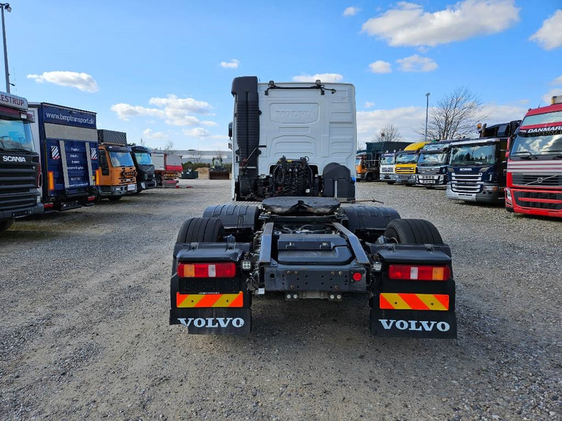 Volvo FH 500 // 6x2 // Hydraulik // ACC - 牵引车:图5 Volvo FH 500 // 6x2 // Hydraulik // ACC - 牵引车:图5