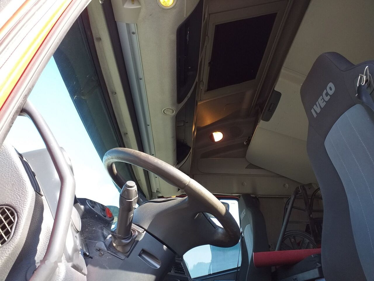 Interior photo 1: IVECO STRALIS AS440S50 租赁 IVECO STRALIS AS440S50