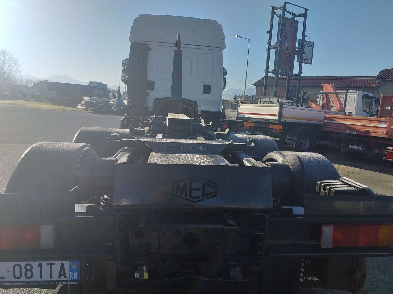 吊钩升降车 IVECO STRALIS AT260S42Y/PS:图8 吊钩升降车 IVECO STRALIS AT260S42Y/PS:图8