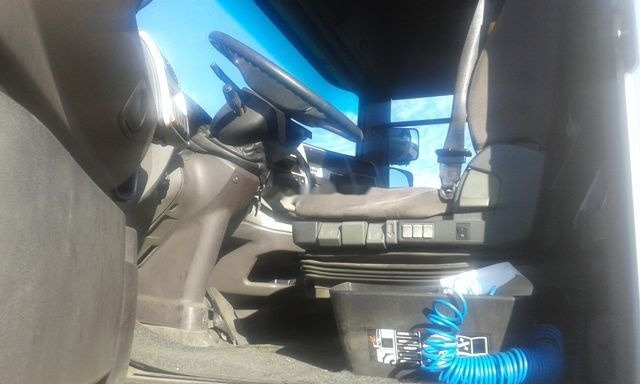 侧帘卡车 Renault MAGNUM 480:图10 侧帘卡车 Renault MAGNUM 480:图10