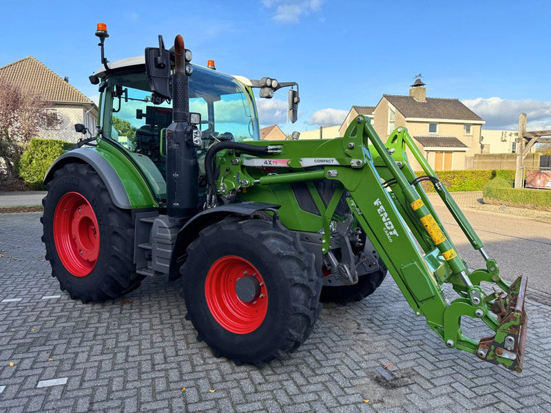 Fendt 313 Vario FendtOne + Fendt Cargo 4x75 - 拖拉机:图4 Fendt 313 Vario FendtOne + Fendt Cargo 4x75 - 拖拉机:图4