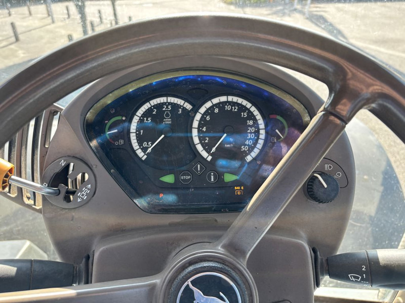 John Deere 7530 Premium AutoPowr 租赁 John Deere 7530 Premium AutoPowr:图17 John Deere 7530 Premium AutoPowr 租赁 John Deere 7530 Premium AutoPowr:图17