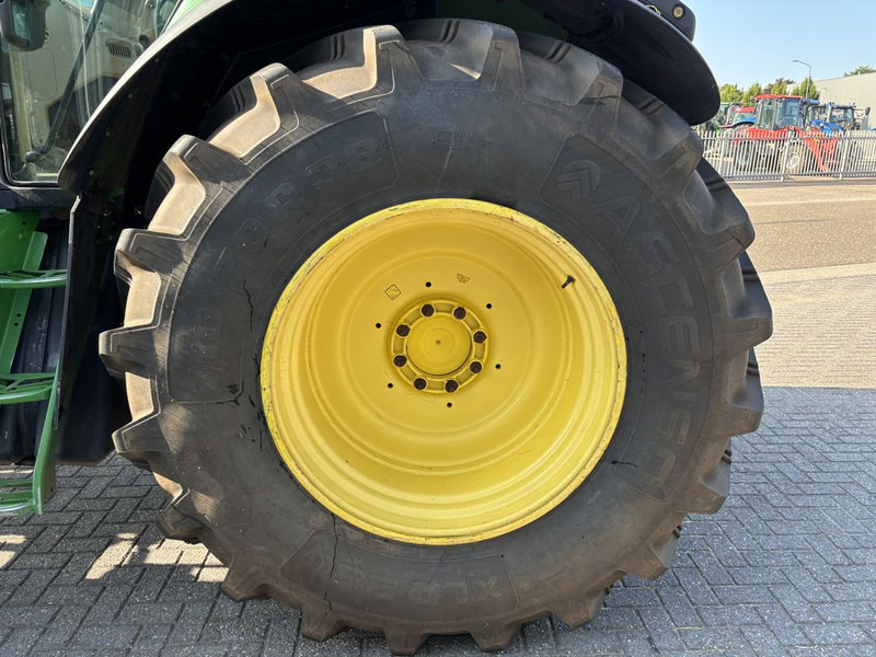 John Deere 7530 Premium AutoPowr 租赁 John Deere 7530 Premium AutoPowr:图8 John Deere 7530 Premium AutoPowr 租赁 John Deere 7530 Premium AutoPowr:图8