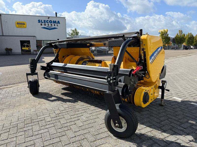 New Holland 300FPE Gras Pickup - 收割机:图1 New Holland 300FPE Gras Pickup - 收割机:图1