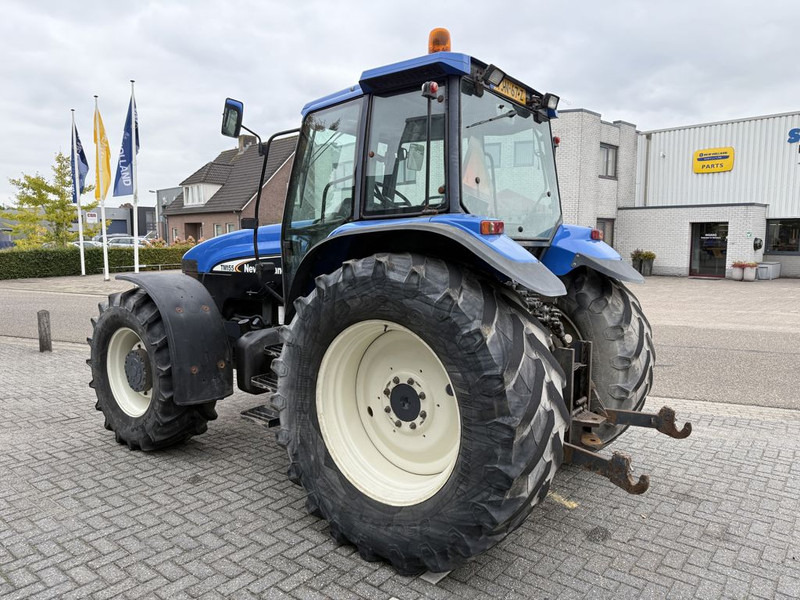 New Holland 8360 Range Command - 拖拉机:图2 New Holland 8360 Range Command - 拖拉机:图2