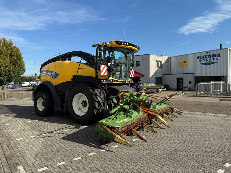 New Holland FR550 Forage Cruiser + Krone Easycollect - 饲料收割机:图1 New Holland FR550 Forage Cruiser + Krone Easycollect - 饲料收割机:图1