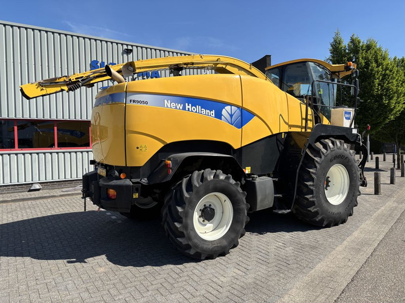 New Holland FR9050 - 饲料收割机:图3 New Holland FR9050 - 饲料收割机:图3