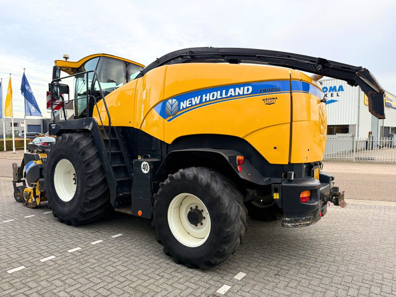 New Holland FR9050 - 饲料收割机:图2 New Holland FR9050 - 饲料收割机:图2