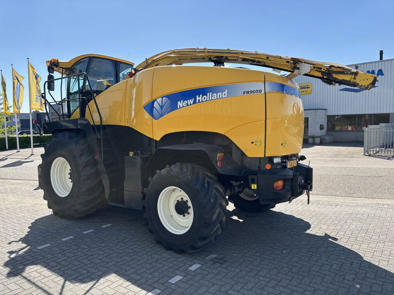 New Holland FR9050 - 饲料收割机:图2 New Holland FR9050 - 饲料收割机:图2