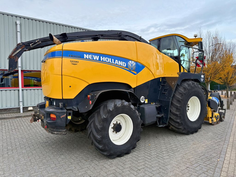 New Holland FR9050 - 饲料收割机:图3 New Holland FR9050 - 饲料收割机:图3