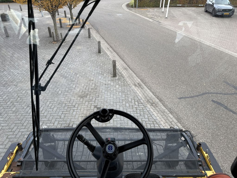 New Holland FR9050 - 饲料收割机:图5 New Holland FR9050 - 饲料收割机:图5