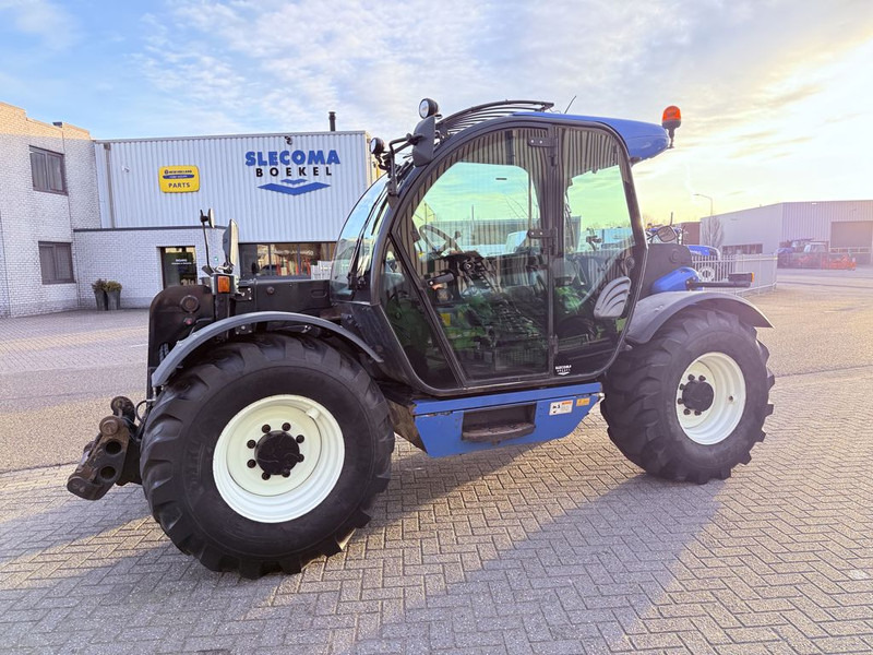 New Holland LM5040 - 伸缩臂叉装车:图1 New Holland LM5040 - 伸缩臂叉装车:图1