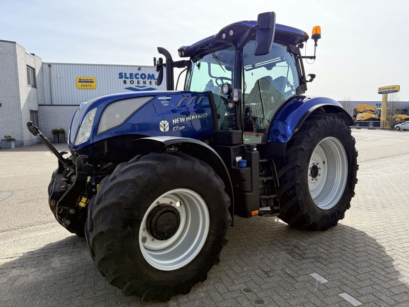 New Holland T7.225 AC Stage V Blue Power - 拖拉机:图5 New Holland T7.225 AC Stage V Blue Power - 拖拉机:图5