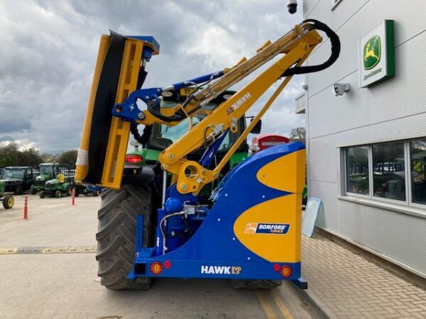 Bomford Turner Hawk 6.5T - 吊臂式割草机:图1 Bomford Turner Hawk 6.5T - 吊臂式割草机:图1