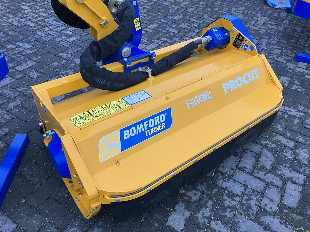 Bomford Turner Hawk 7.0P - 吊臂式割草机:图3 Bomford Turner Hawk 7.0P - 吊臂式割草机:图3