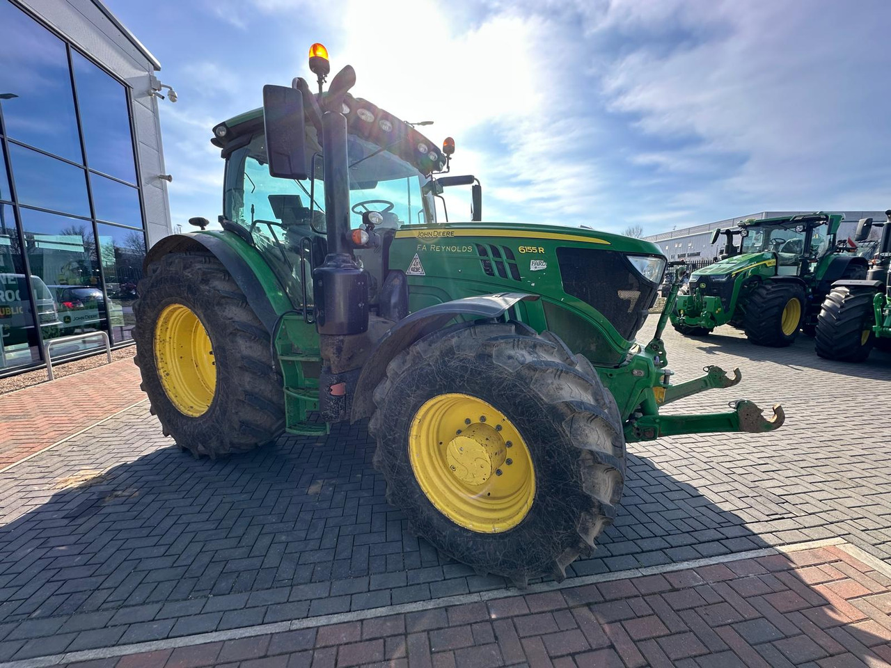 John Deere 6155R - 拖拉机:图3 John Deere 6155R - 拖拉机:图3