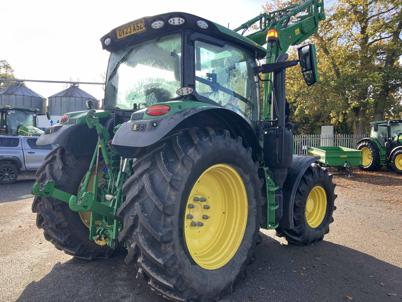 John Deere 6R 150 + 643R Loader - 拖拉机:图5 John Deere 6R 150 + 643R Loader - 拖拉机:图5