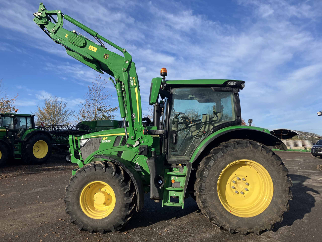 John Deere 6R 150 + 643R Loader - 拖拉机:图2 John Deere 6R 150 + 643R Loader - 拖拉机:图2
