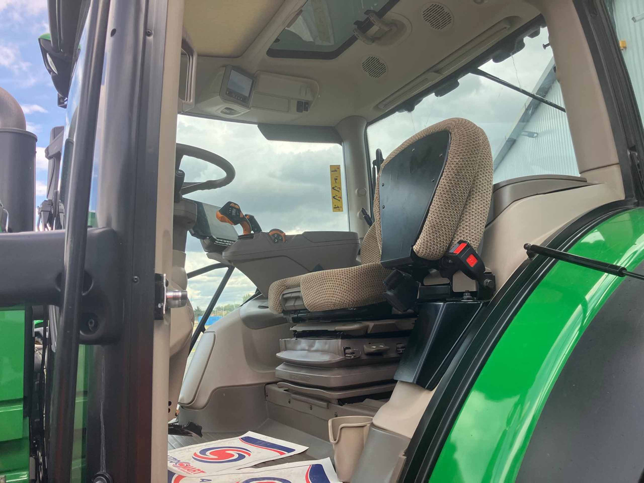 John Deere 6R 155 - 拖拉机:图5 John Deere 6R 155 - 拖拉机:图5