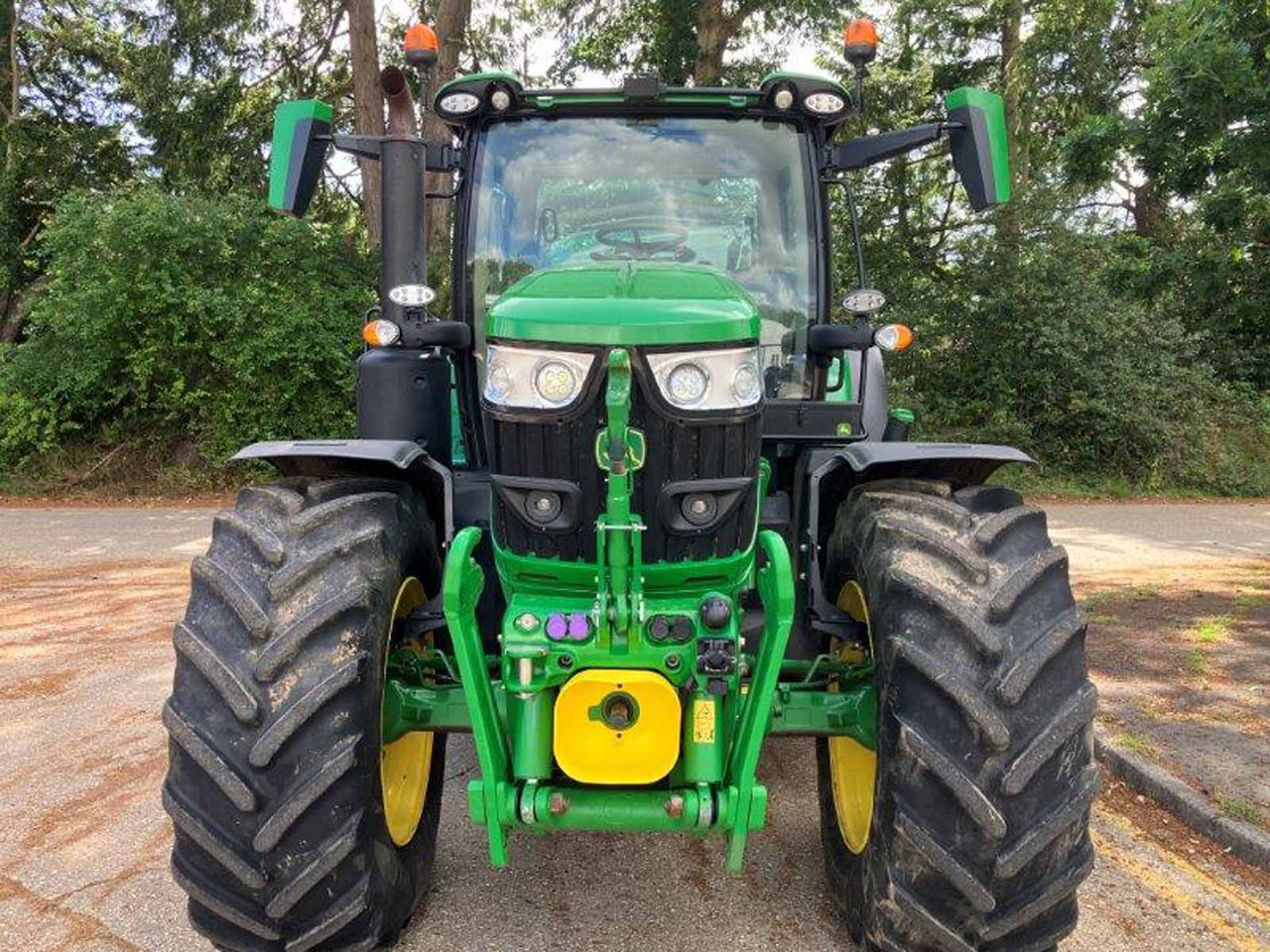 John Deere 6R 185 - 拖拉机:图4 John Deere 6R 185 - 拖拉机:图4