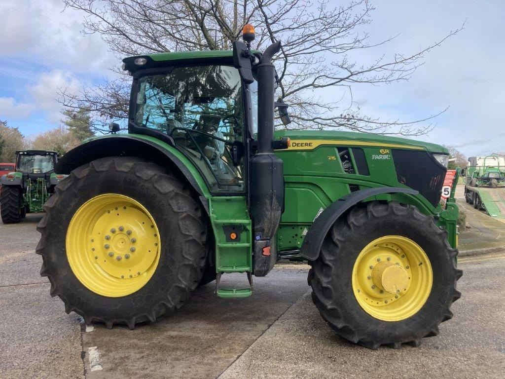 John Deere 6R 215 - 拖拉机:图3 John Deere 6R 215 - 拖拉机:图3
