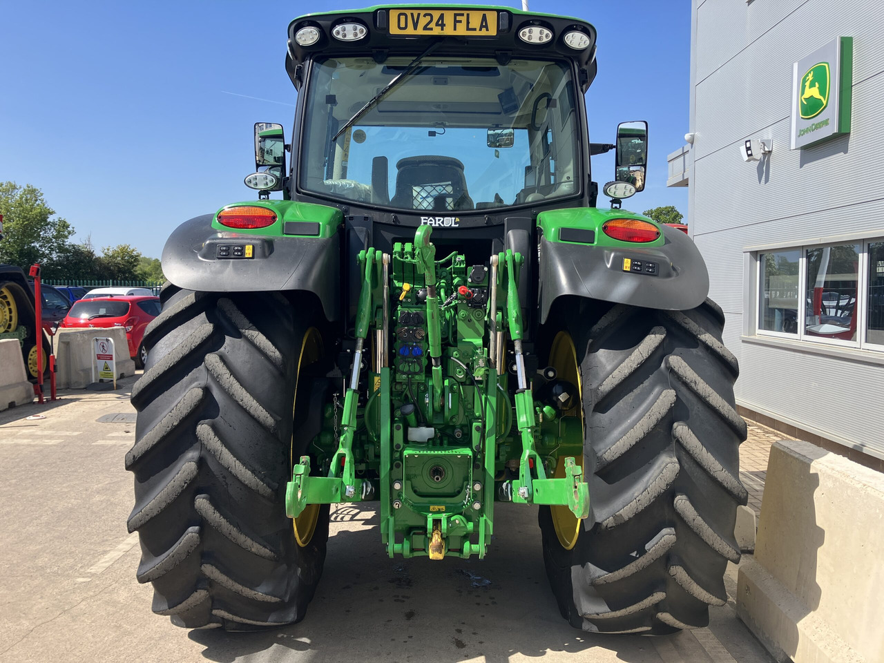 John Deere 6R155 - 拖拉机:图4 John Deere 6R155 - 拖拉机:图4