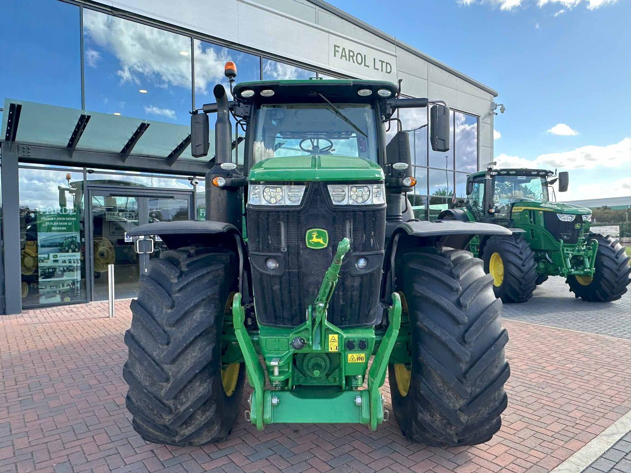 John Deere 7310R - 拖拉机:图3 John Deere 7310R - 拖拉机:图3