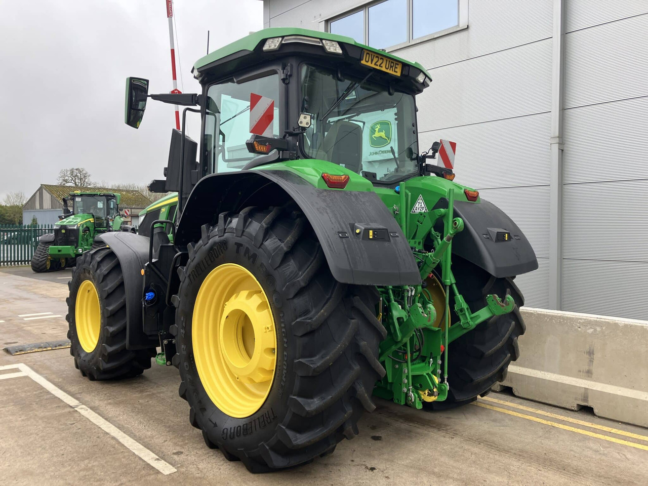 John Deere 7R 310 - 拖拉机:图3 John Deere 7R 310 - 拖拉机:图3