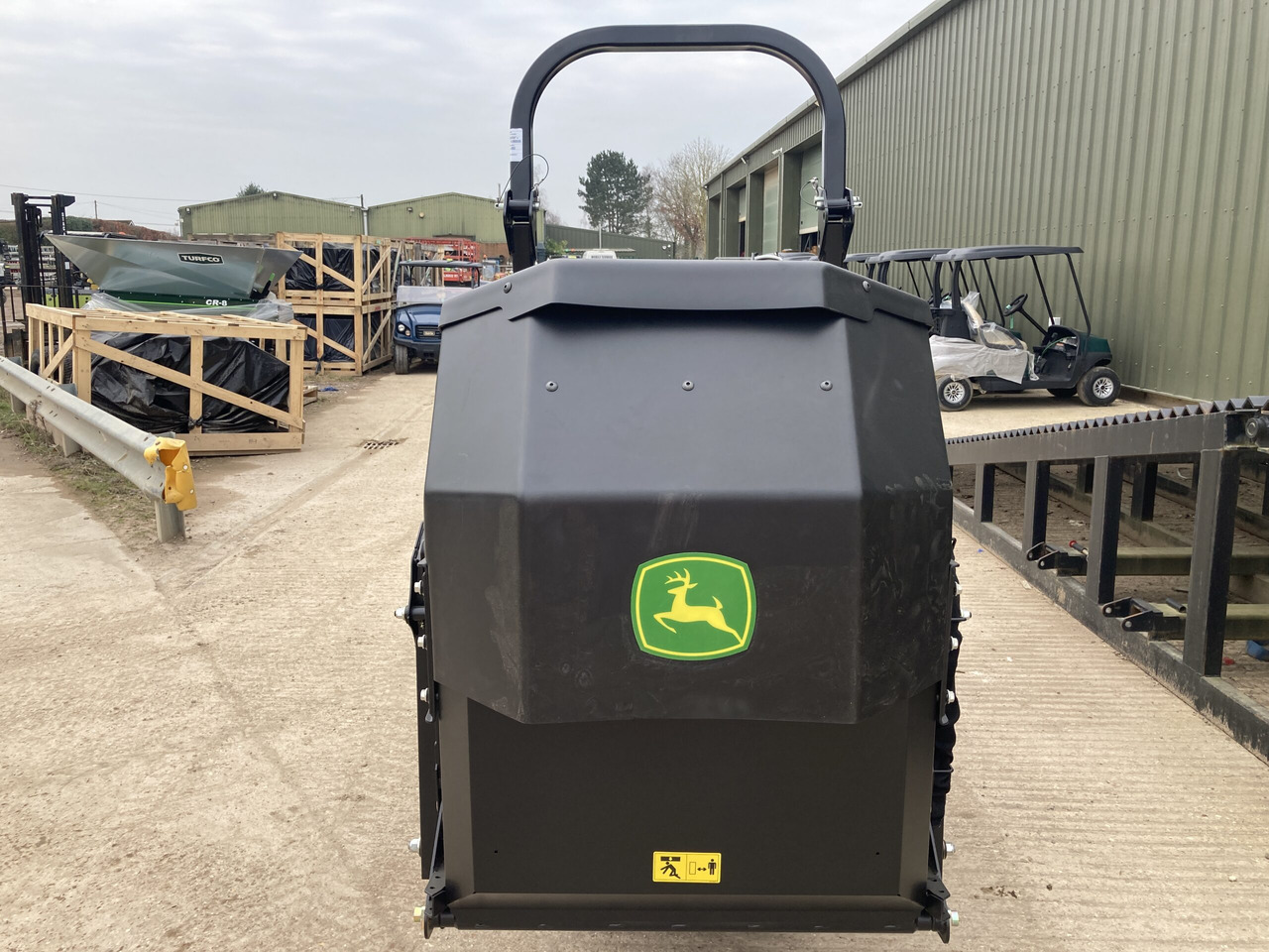 John Deere X950R ride on cut and collect mower - 园林割草机:图4 John Deere X950R ride on cut and collect mower - 园林割草机:图4