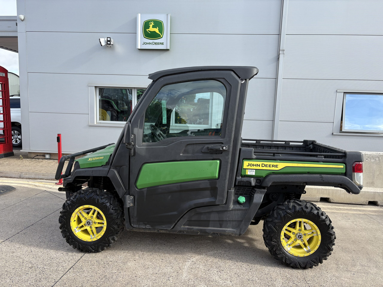 John Deere XUV865M Gator - 全地形车:图1 John Deere XUV865M Gator - 全地形车:图1