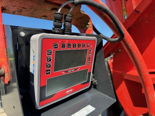 Kuhn Profile 18.2DS - 饲料搅拌车:图4 Kuhn Profile 18.2DS - 饲料搅拌车:图4