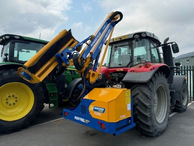 NEW BOMFORD KESTREL 5.7 EVO POWER PLUS - 吊臂式割草机:图1 NEW BOMFORD KESTREL 5.7 EVO POWER PLUS - 吊臂式割草机:图1